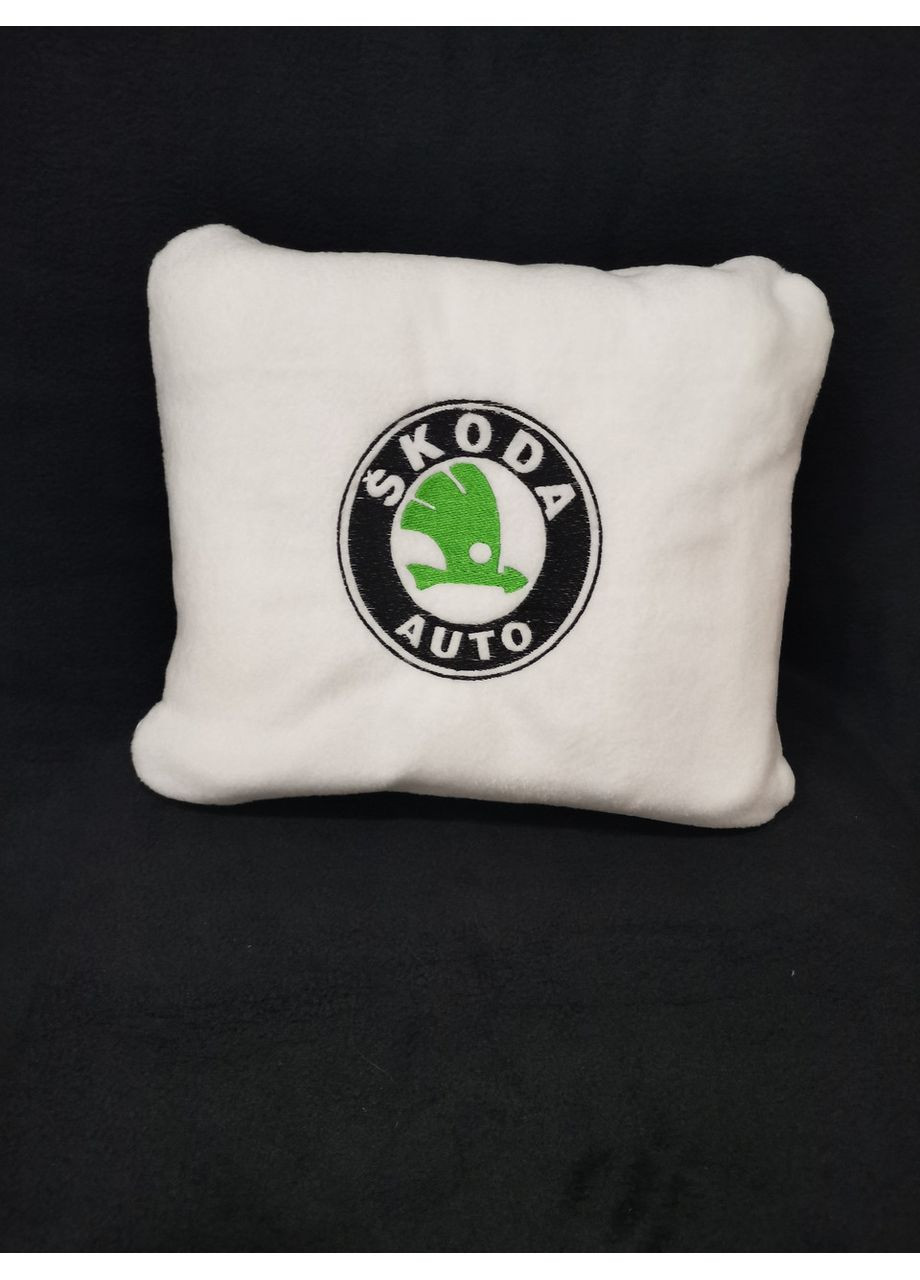 Автомобильный плед в чехле с вышивкой логотипа "Skoda" No Brand (372511813)