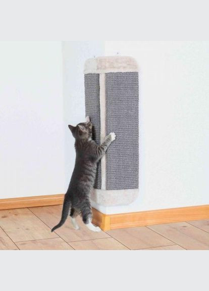 Царапка для кошек, угловая, серая, 32х60 см (сизаль/плюш) Trixie (324625253)