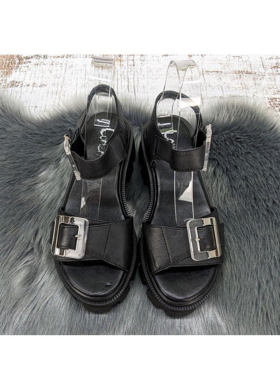 Черные босоножки женские черные кожаные на платформе Lonza с ремешком