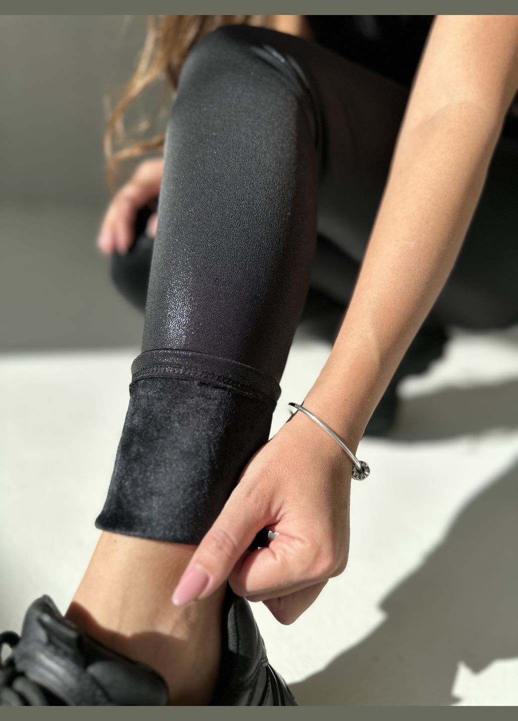 Комбинированные демисезонные лазерные эластичные лосини на меху Soda