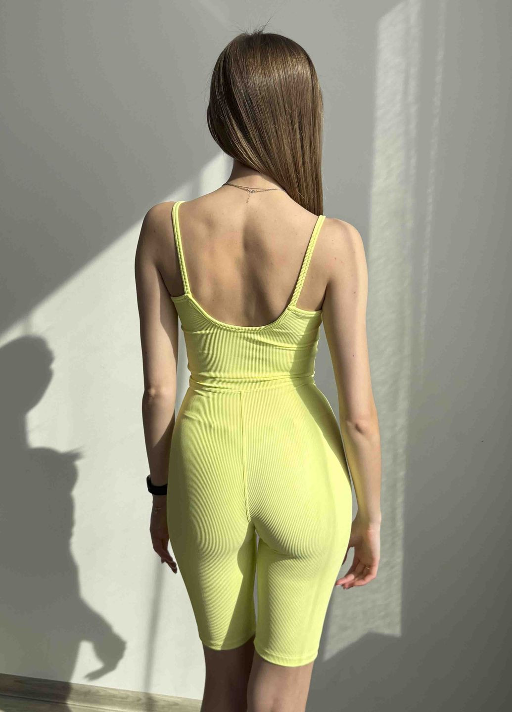 Спортивный комбинезон на тонких лямках коллекции «Мелодия» VIDCHUY однотонный зелёный