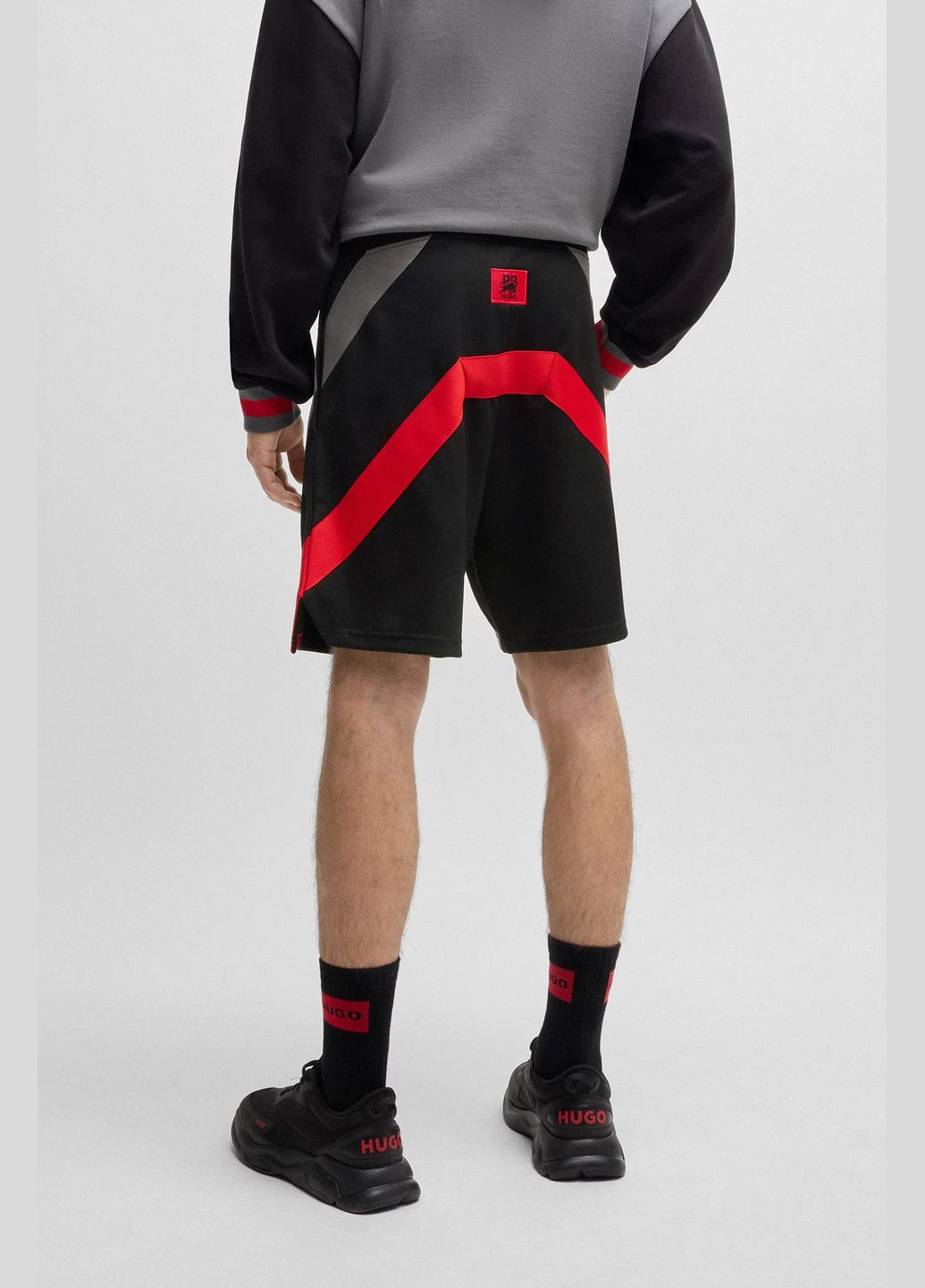 Чоловічі шорти оверсайз HUGO x RB з графічним дизайном розмір М Hugo Boss (322429478)