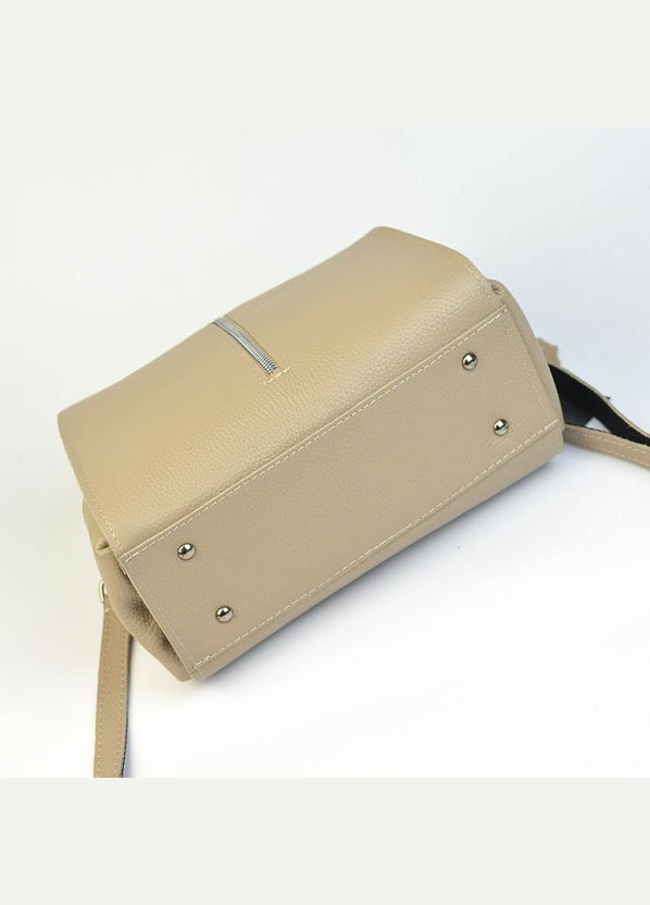 Бежевая кожаная женская маленькая сумка саквояж на молнии с ручкой и ремешком Serebro (322846268)