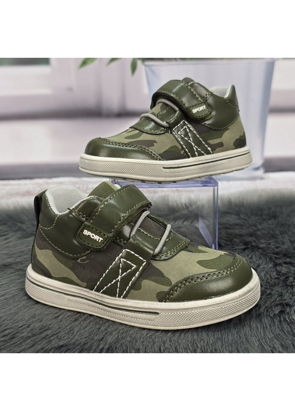 Оливковые (хаки) демисезонные кроссовки подростковые С.Луч