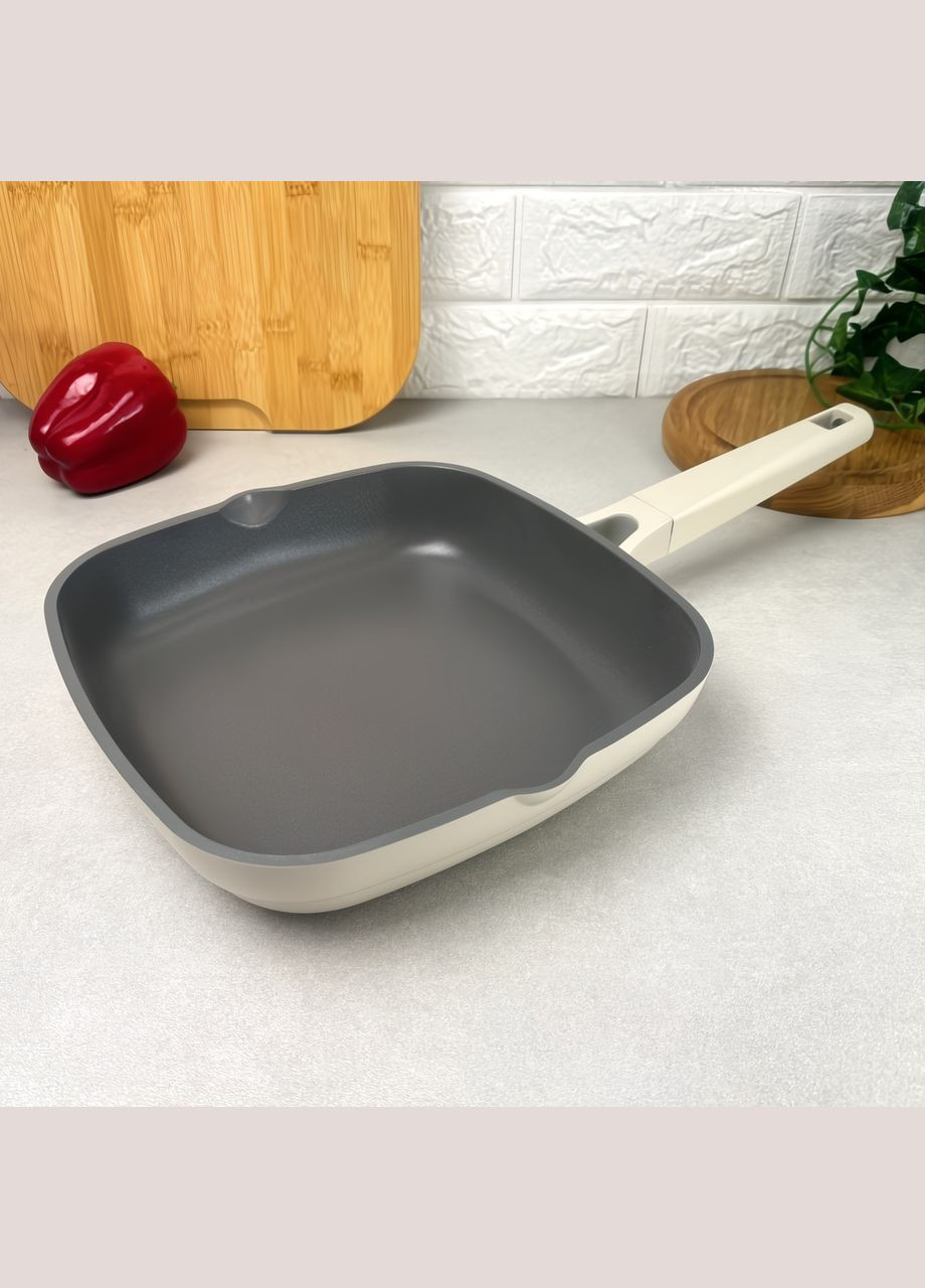 Квадратная сковорода без крышки для индукции 24 см Алюминий Pepper (303211855)