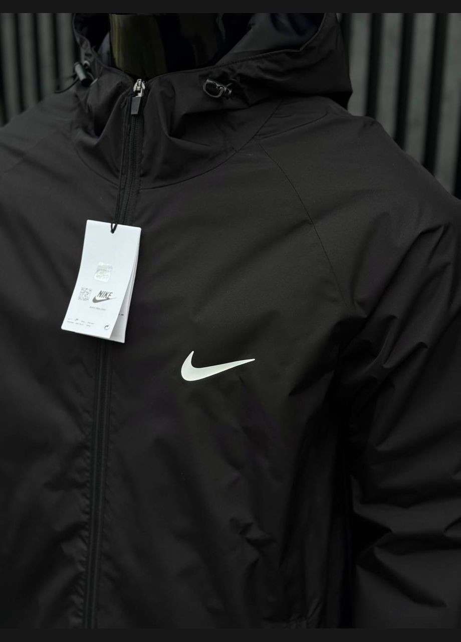 Черная демисезонная ветровка No Brand