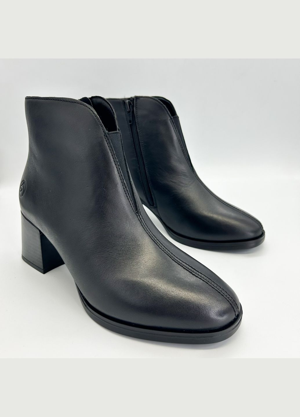 Чорні демісезонна ботильйони (р) шкіра 0-1-1-d-0v-81-00 Remonte