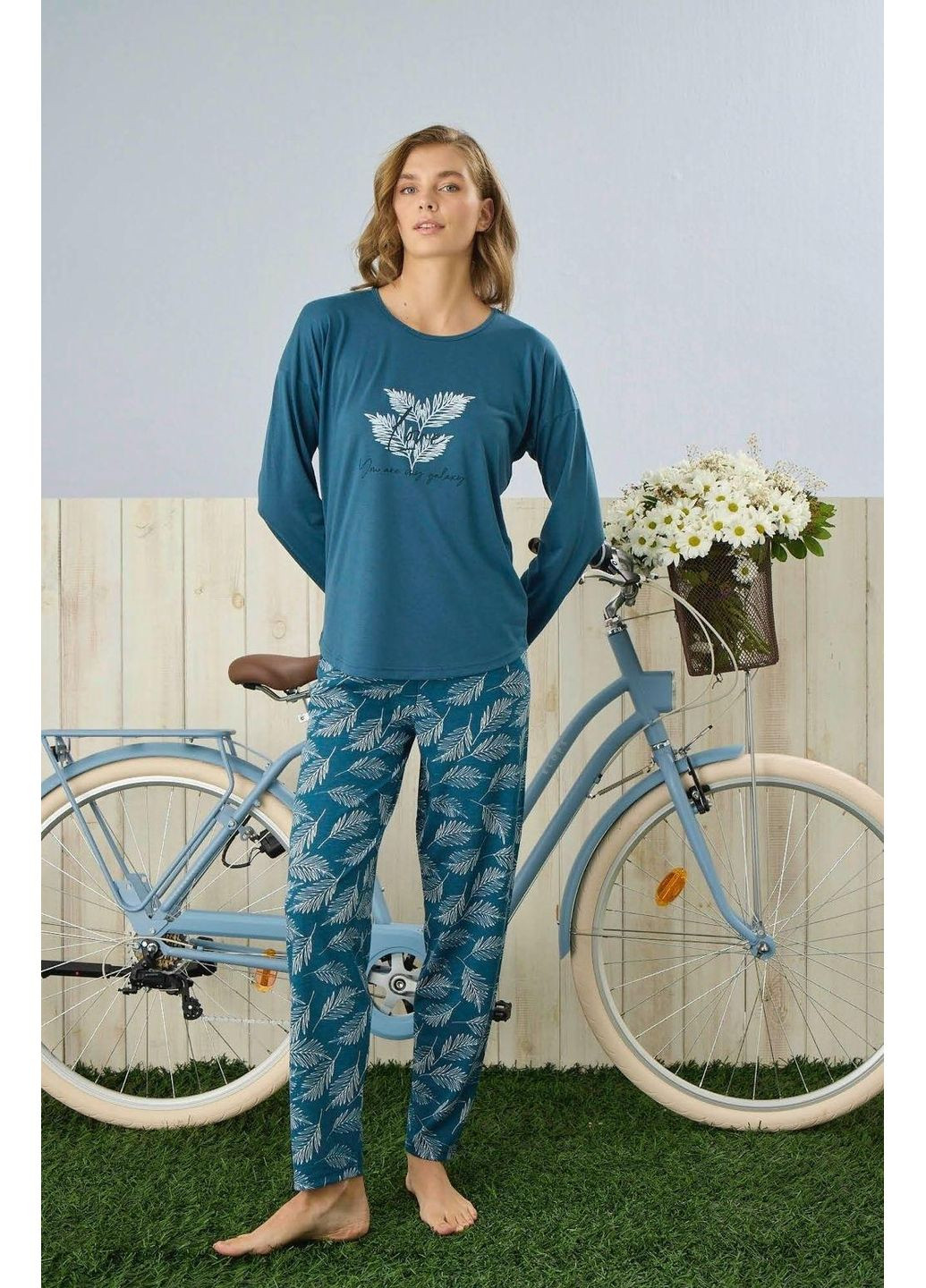 Синяя всесезон женская домашняя пижама батал "tropic" лонгслив + брюки Leyla