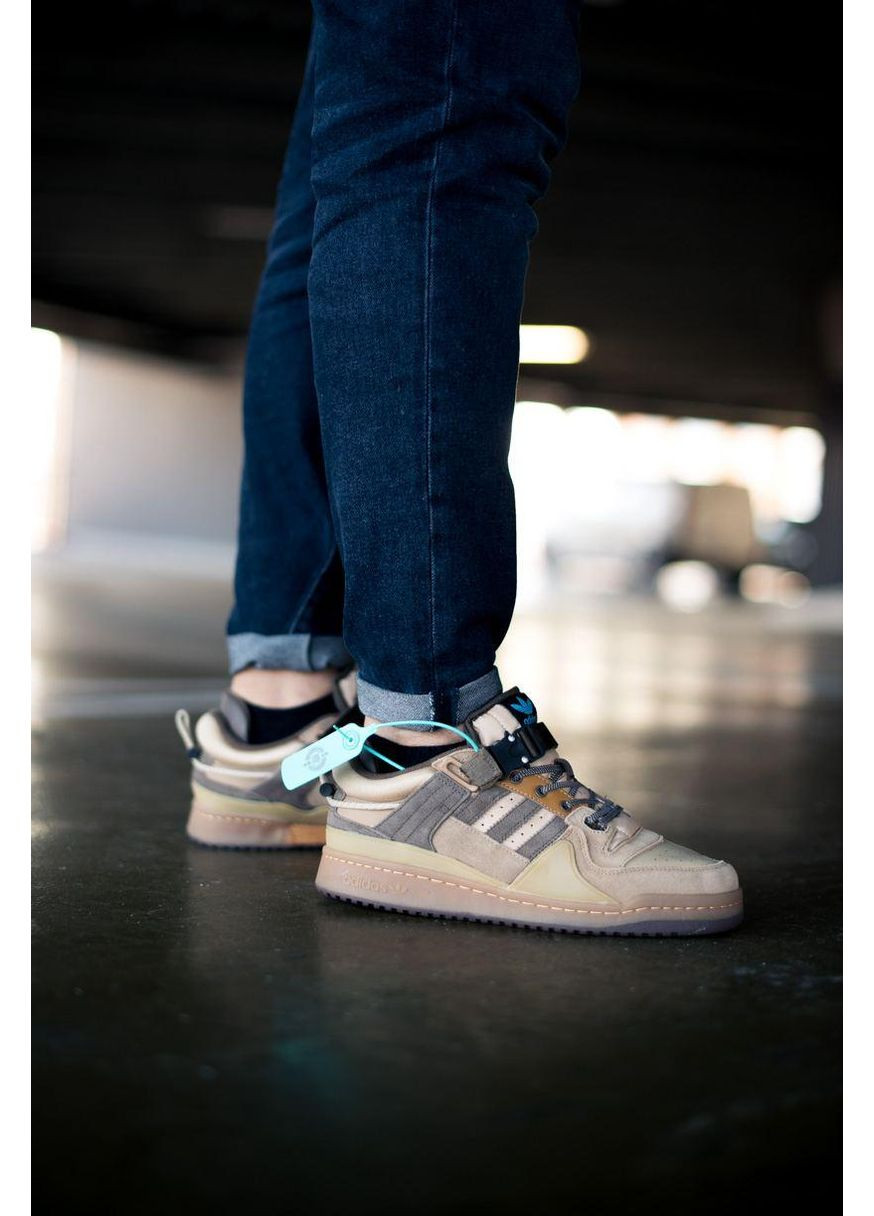 Бежевые демисезонные кроссовки мужские adidas bad bunny x forum buckle low адидас бед банни форум No Brand