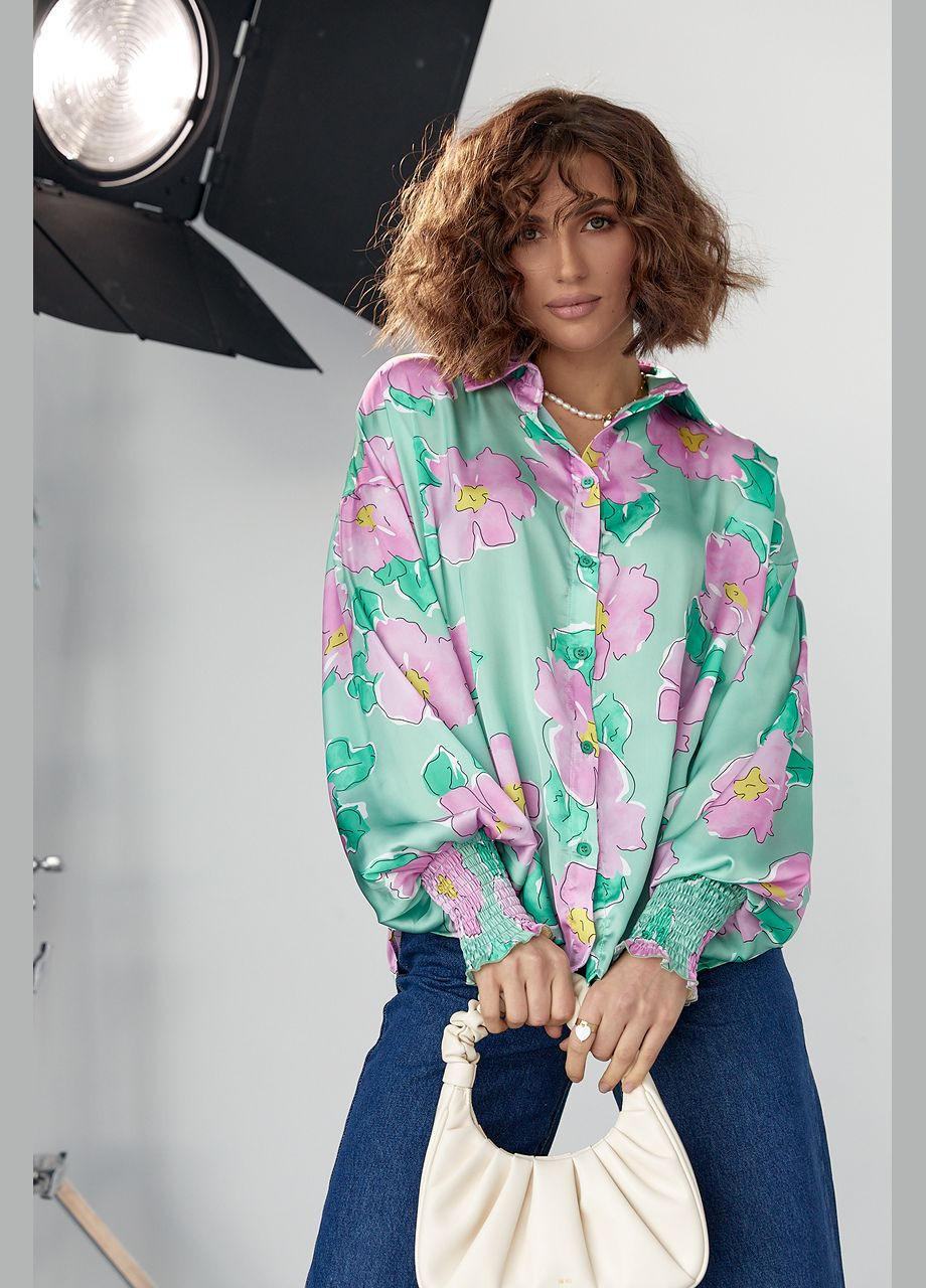 Салатова шовкова блуза на гудзиках з візерунком у квіти Lurex