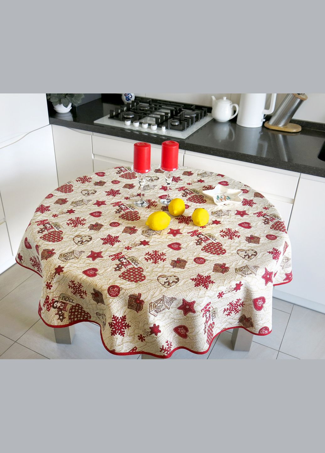 Новогодняя скатерть на круглый стол гобеленовая бежевая с красными снежинками, сердечками "Зимняя Нежность" 140 Maystat (305390806)