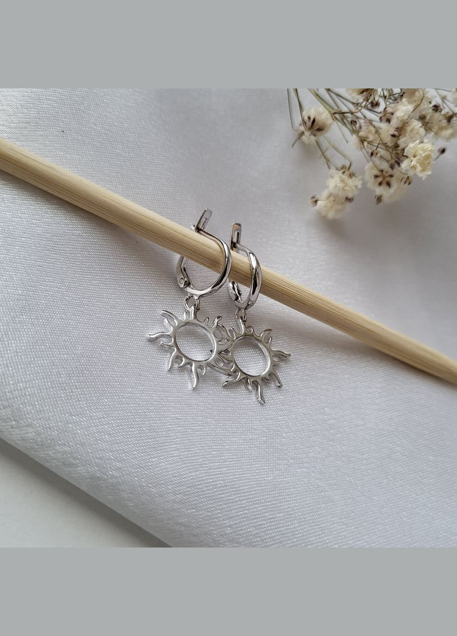 Срібні сережки з підвіскою Сонце без каменів срібло 925 проби Родоване 53007р 3.00г No Brand (306741629)
