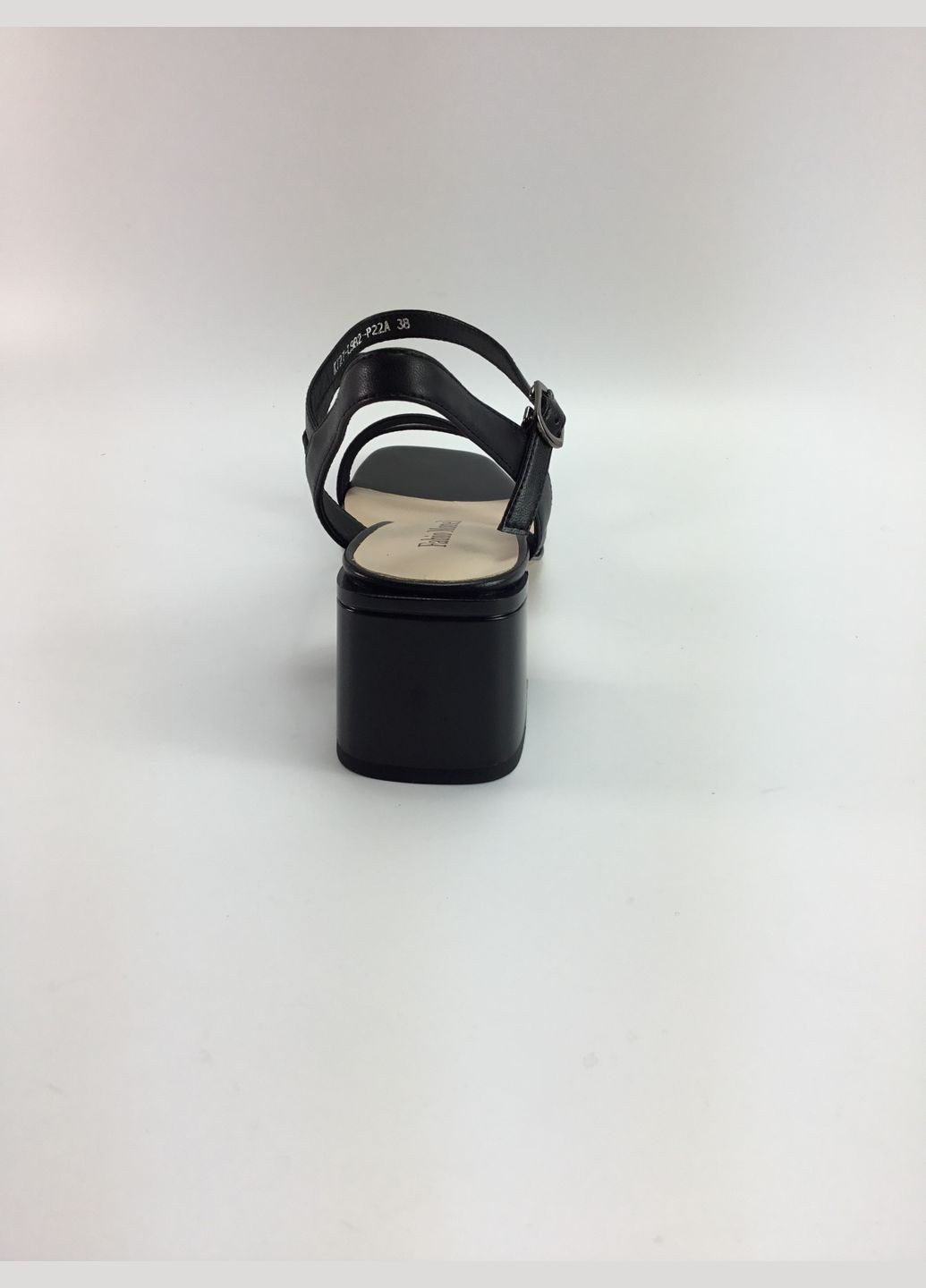 Черные женские босоножки Fabio Monelli с ремешком