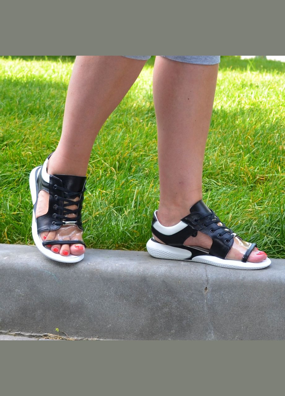 Босоніжки спортивні шкіряні на шнурках, колір чорний/білий. 37 розмір Vasha para (303932046)