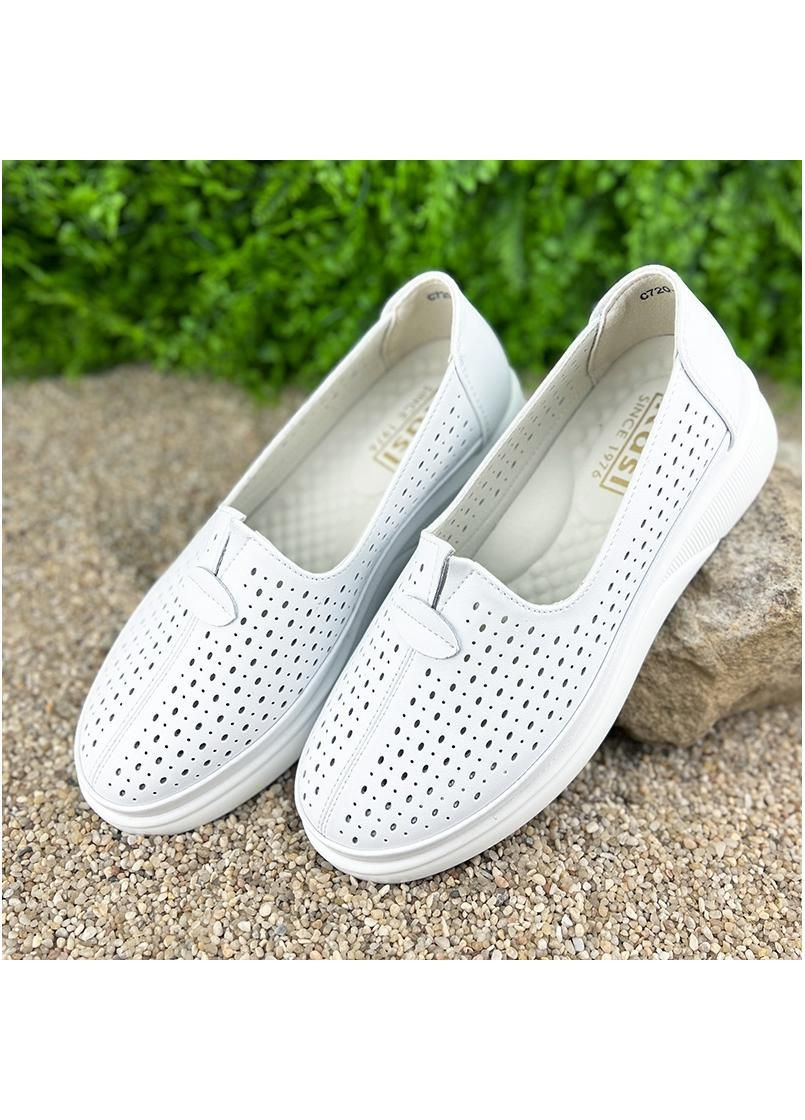 Белые жiночi мокасини перфорована шкiра е-007020-1 бiлi Kadisailun