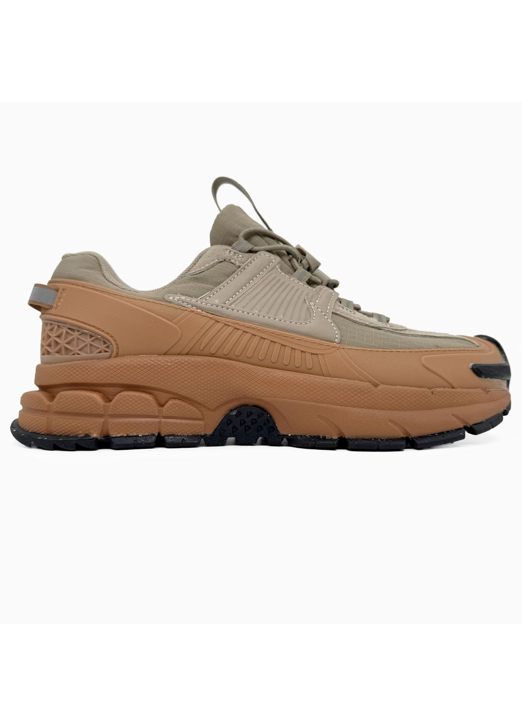 Бежевые демисезонные кроссовки мужские nike zoom vomero roam beige найк зум вомеро роам No Brand