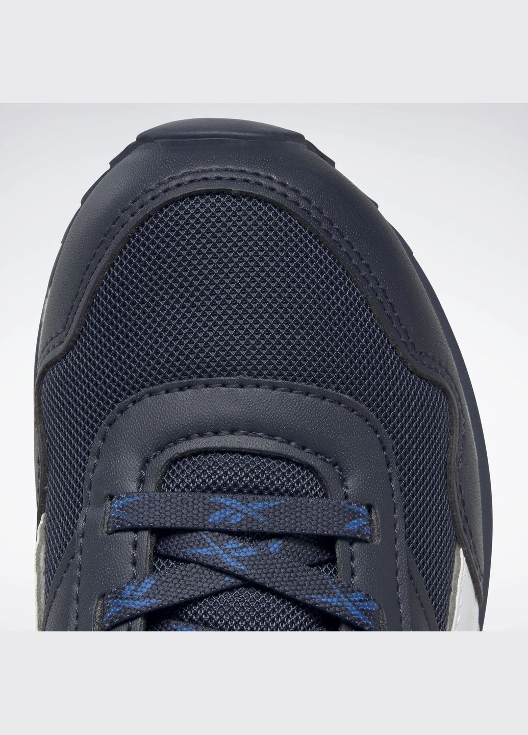 Синие всесезон кроссовки royal classic jogger 3 vector navy vector blue cloud white Reebok