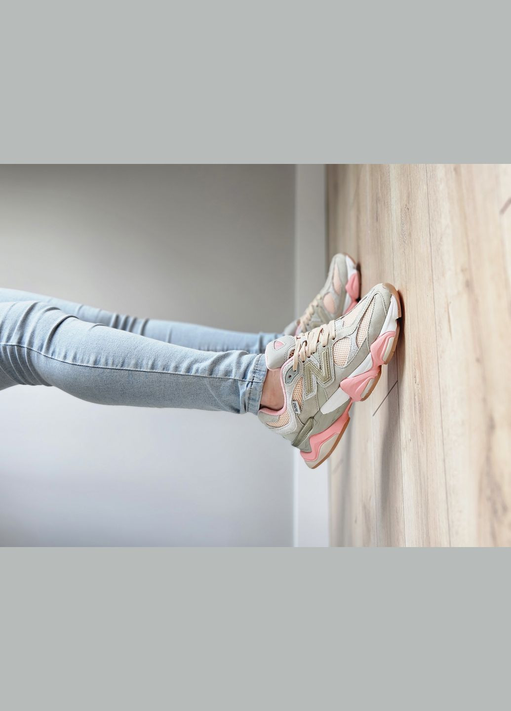 Кроссовки женские New Balance 9060 grey pink \ Нью Беланс 9060 серые розовые No Brand серые демисезоны (302002699)