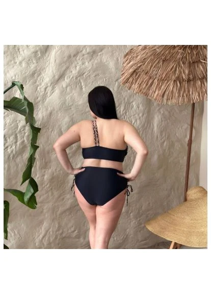 Чорний літній жіночий роздільний купальник plus size на одне плече / купальник жіночий великих розмірів чорний з квіткою No Brand