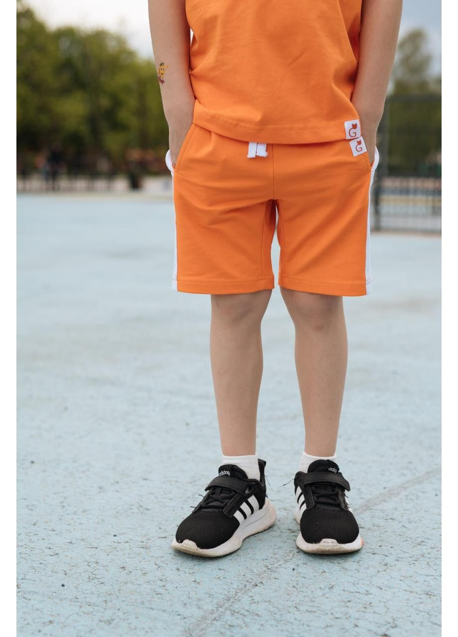 Помаранчева демісезонна літній костюм шорти+футболка з білою вставкою для хлопчиків колір світла олива Ginger Cat