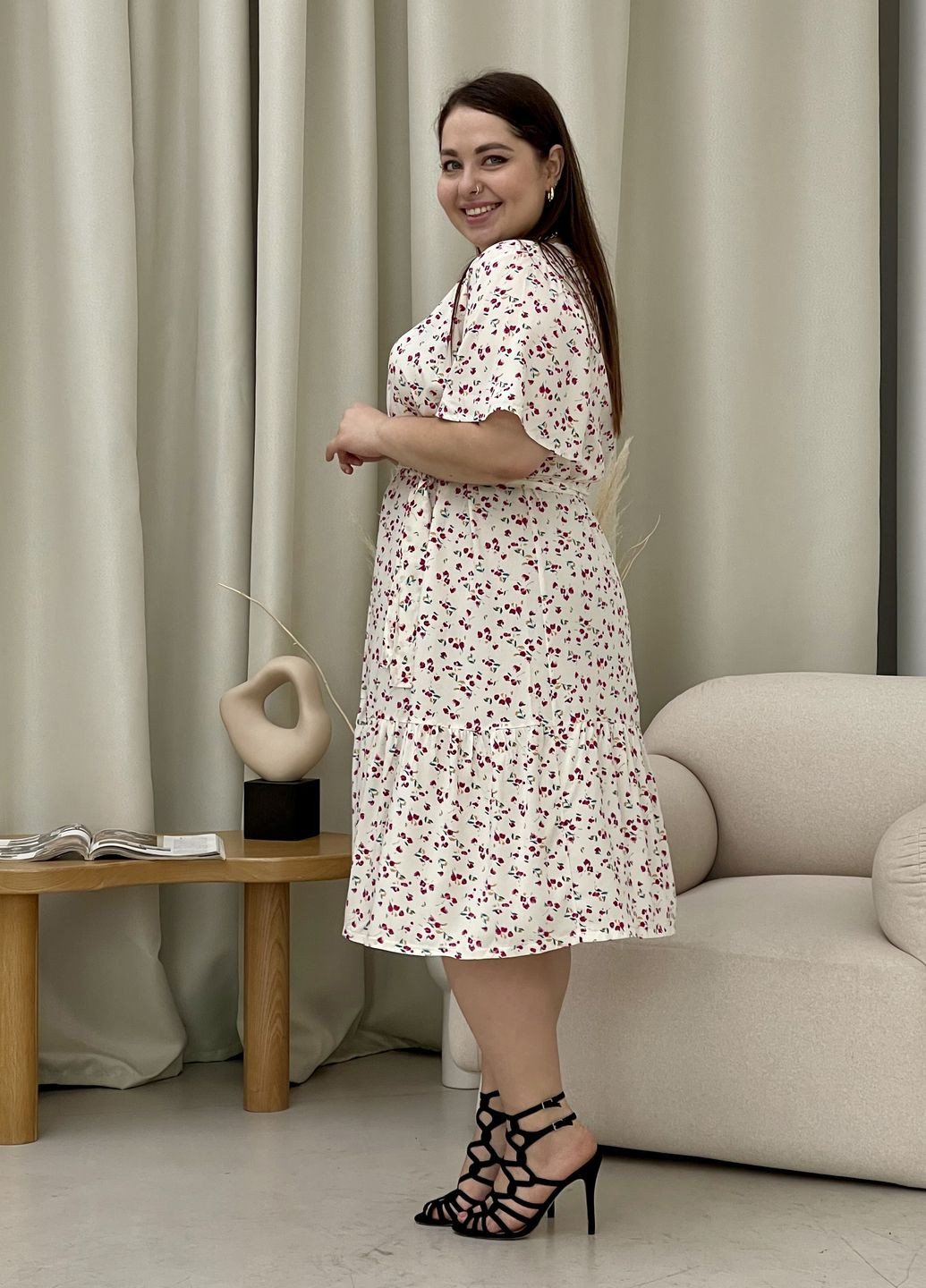 Білий коктейльна, пляжна, повсякденний, кежуал, вечірня літня сукня з пояском нижче колін в квіточку кльош Merlini з квітковим принтом