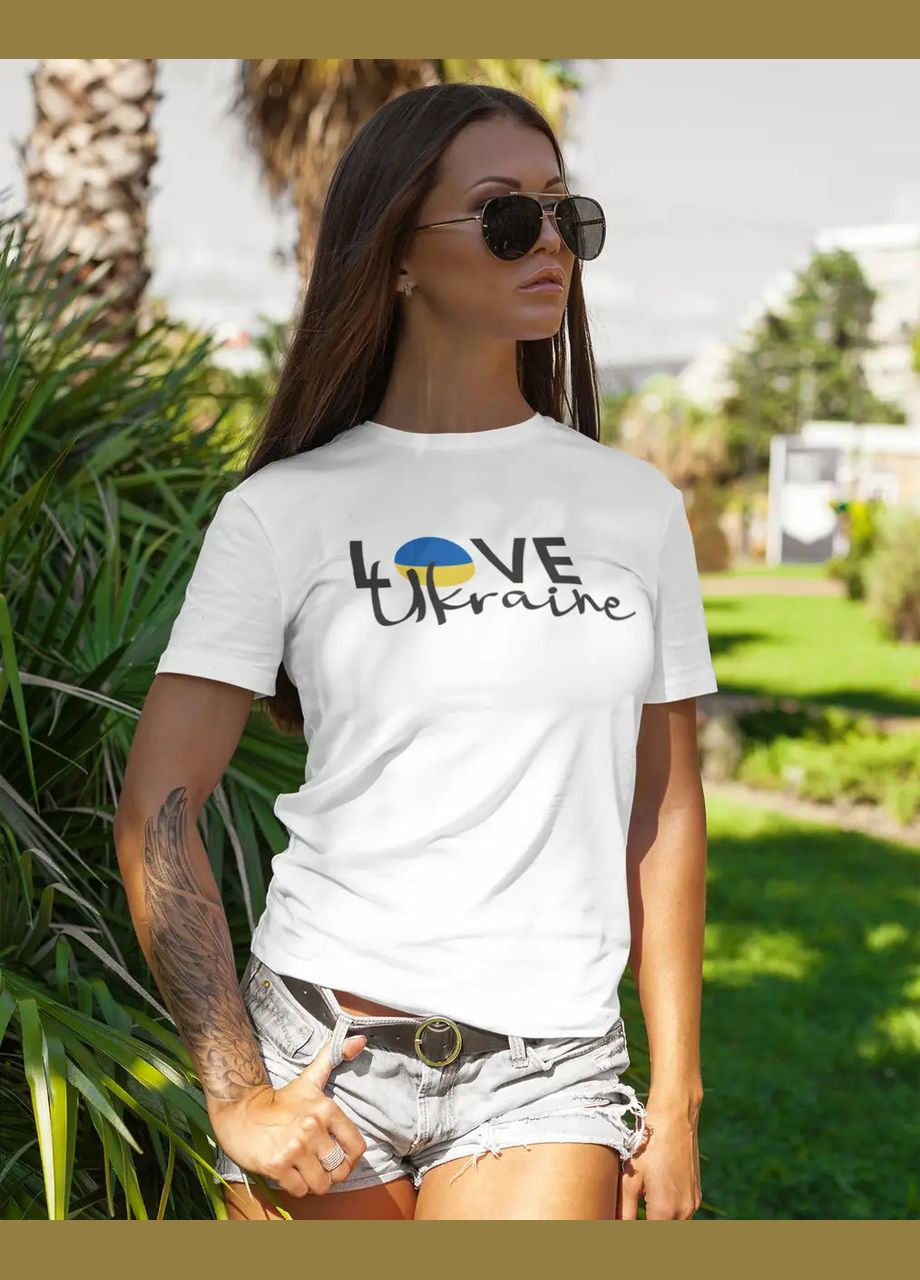 Белая летняя модная женская футболка "love ukraine" белая 44 с коротким рукавом Mishe 1100003