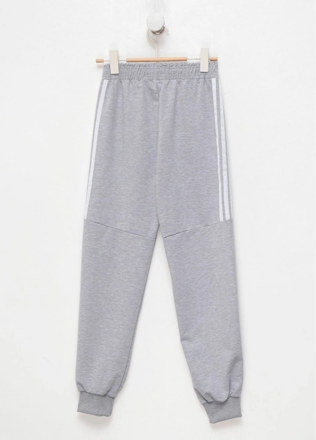 Серые брюки No Brand