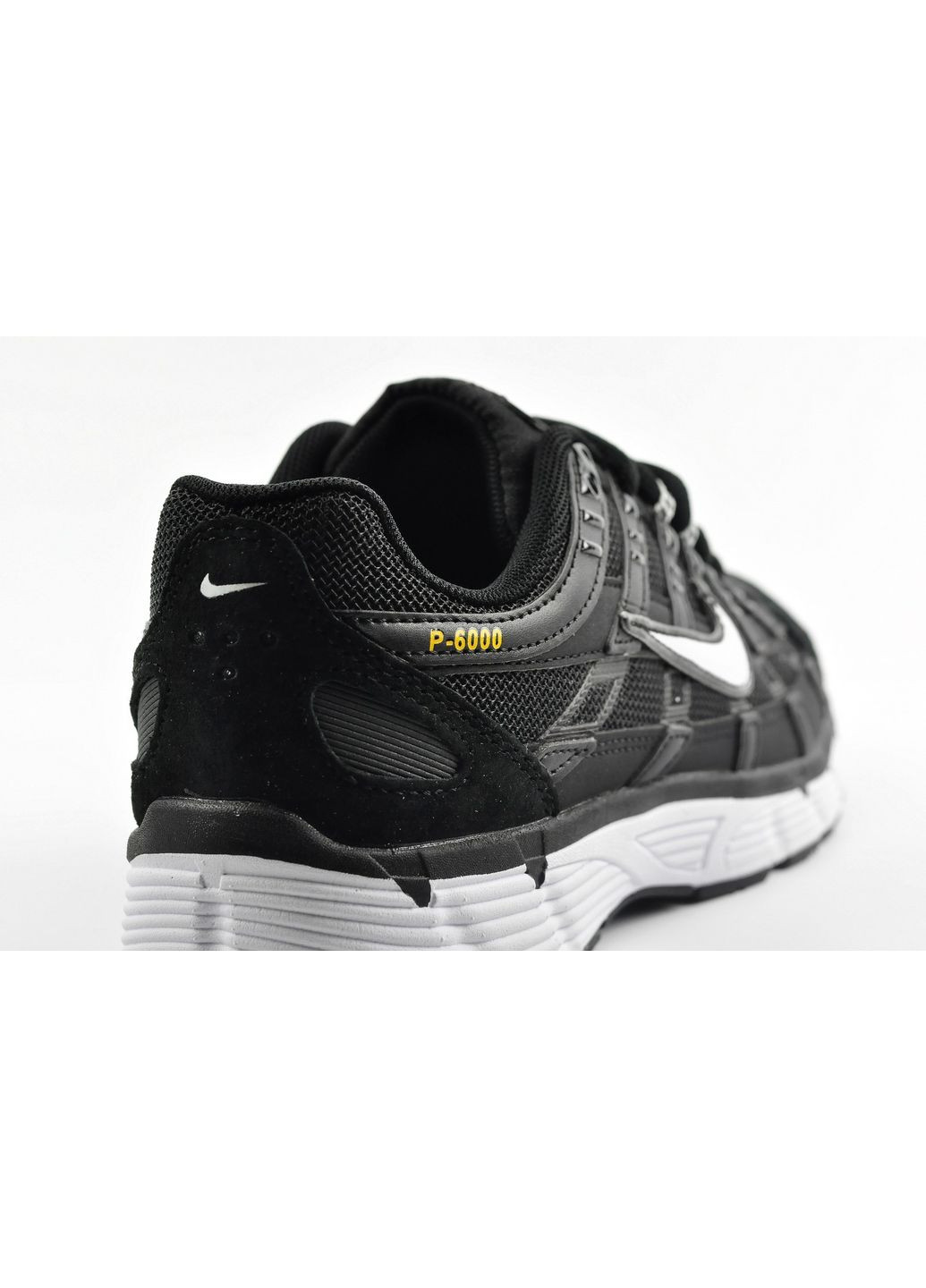 Черно-белые демисезонные кроссовки nike p-6000 мужские No Brand