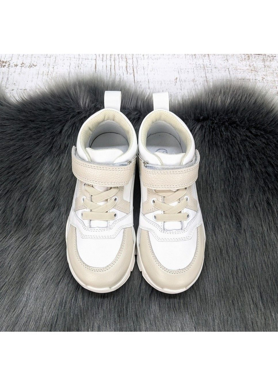 Черевики дитячі для дівчинки білі з бежевим шкіряні демісезонні Мальви (345064246)