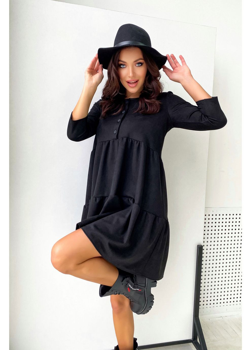 Черное платье 1686.4520 Seventeen