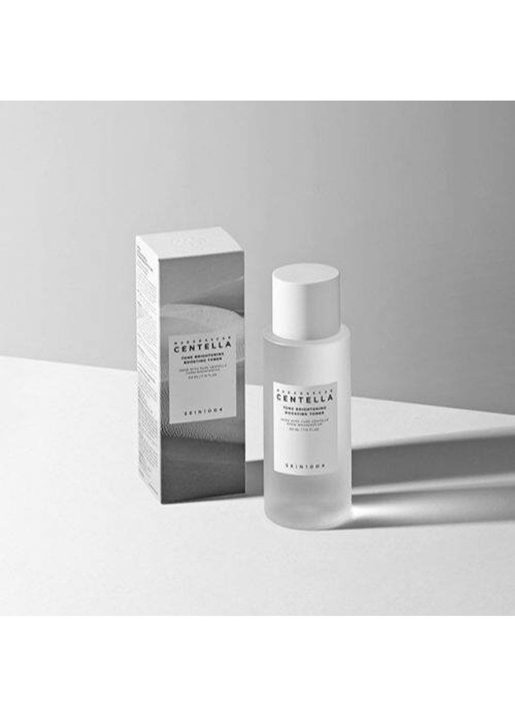 Тонер для лица осветляющий с центеллой Madagascar Centella Tone Brightening Boosting Toner 210ml SKIN1004 (301083993)