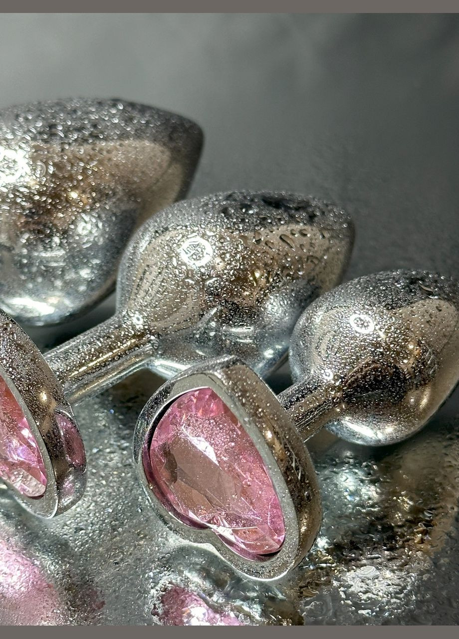 Металлическая анальная пробка с кристаллом сердце розовый Размер L No Brand (341309902)