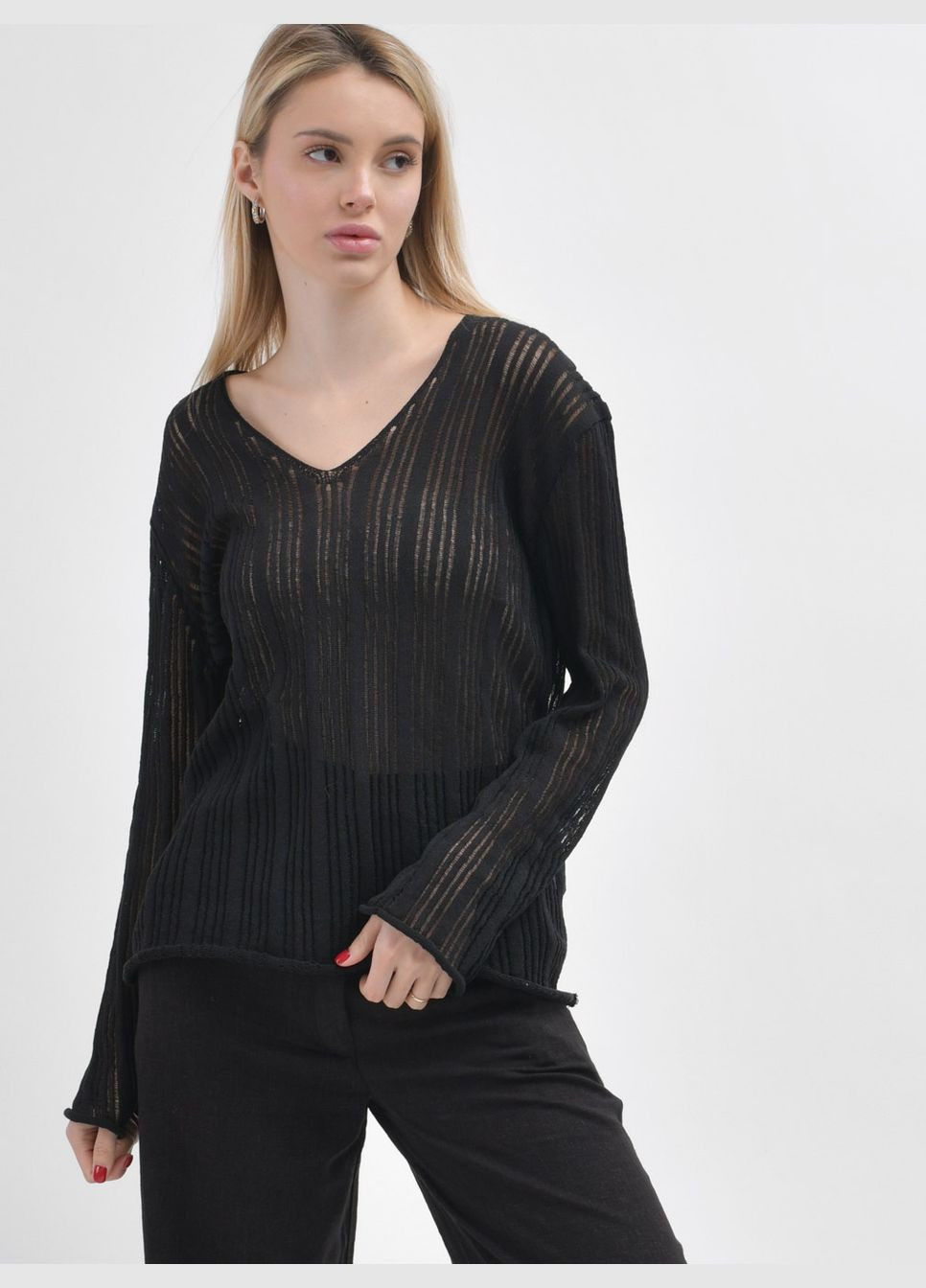 Чорний демісезонний пуловер пуловер Carica