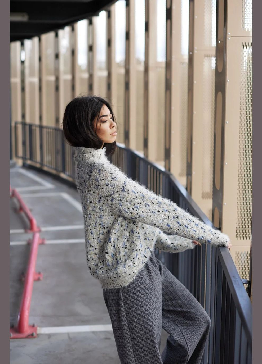 Серый демисезонный свитер пуловер Seventeen