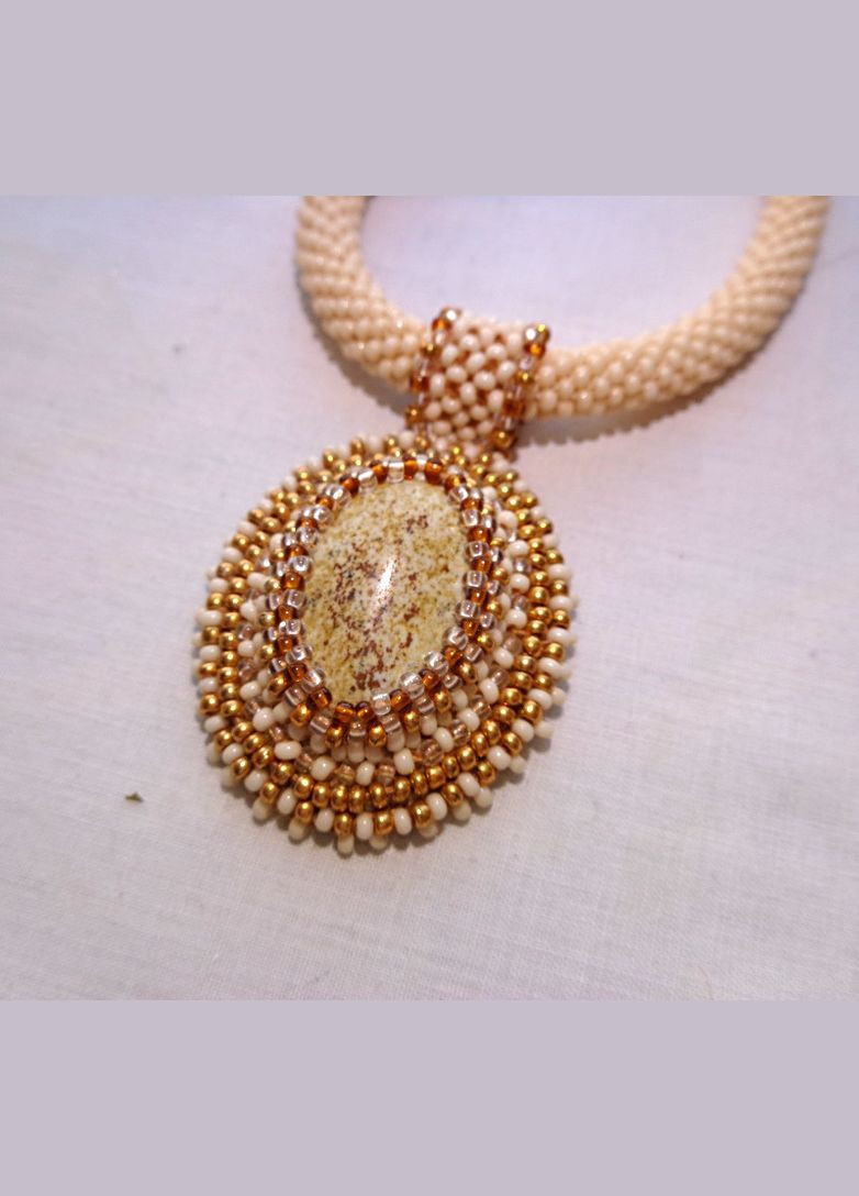 Кольє лунниця ручної роботи з бісеру та натуральних каменів "Золоте руно" No Brand (358224213)