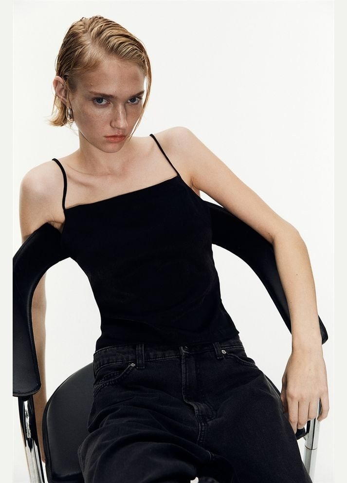 Короткий облягаючий топ H&M (300513827)