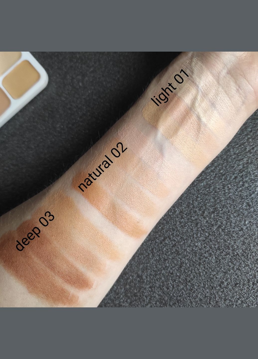 Палетка консилерів Flawless Concealer Palette - Light Models Own (296264662)