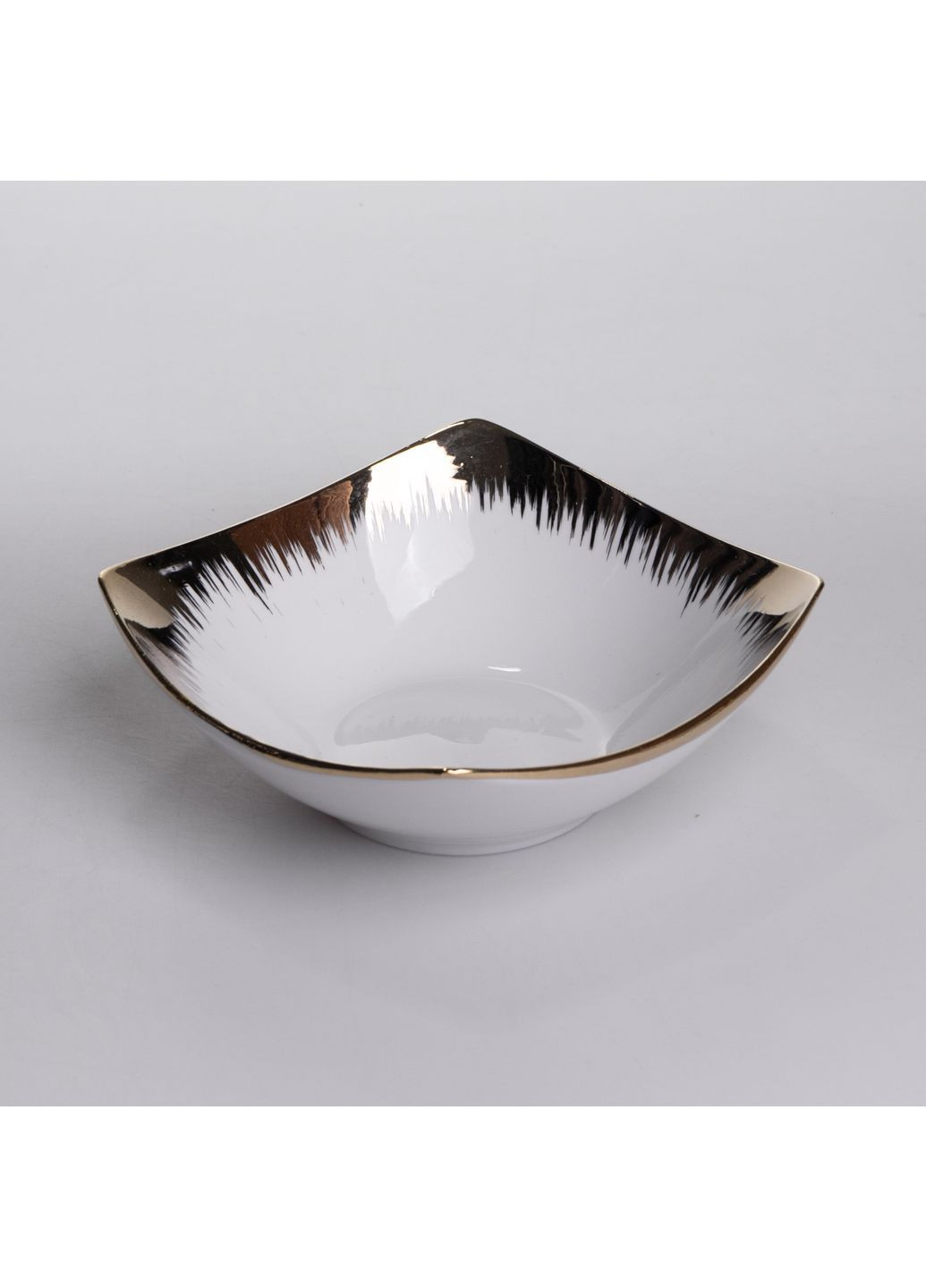 Столовый сервиз фарфоровый Luxury Golden 24 предмета на 6 персон Yiwu SD-24-1 No Brand (371373022)