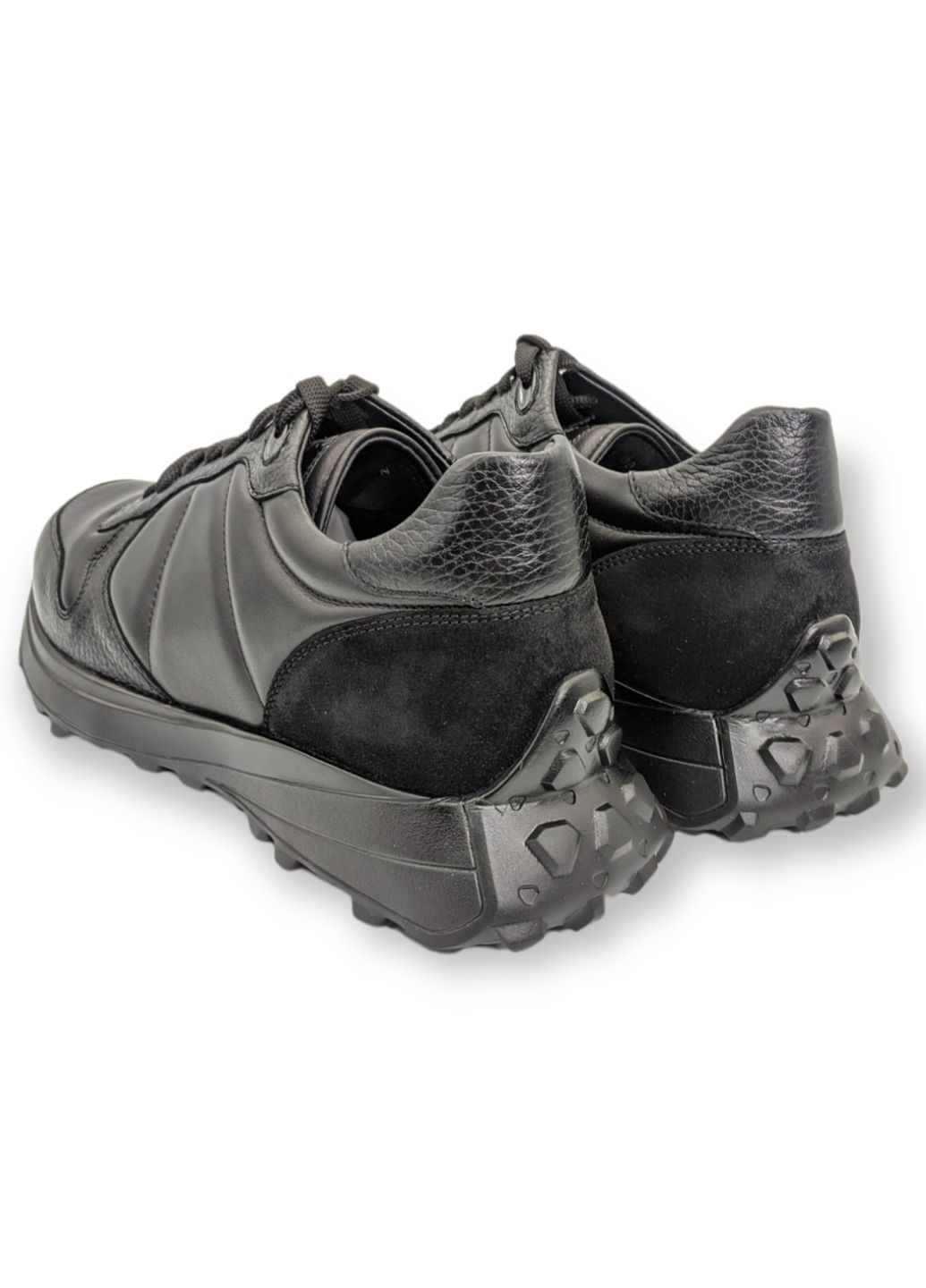 Черные всесезонные кроссовки (р) кожа 0-2-2-8075 Stepter