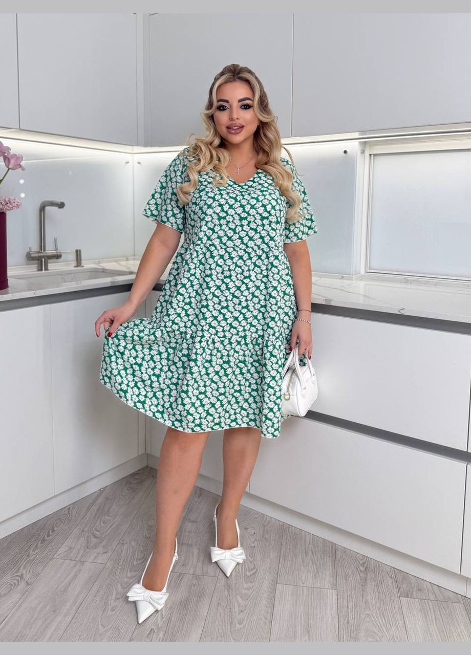Зелена повсякденний жіноча сукня міді вільного крою з коротким рукавом MonCher з квітковим принтом
