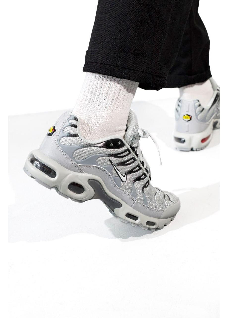 КРОСІВКИ ЖІНОЧІ NIKE AIR MAX TN PLUS BLACK GRAY НАЙК АІР МАКС ТН ПЛЮС No Brand чорні демісезони (369393966)