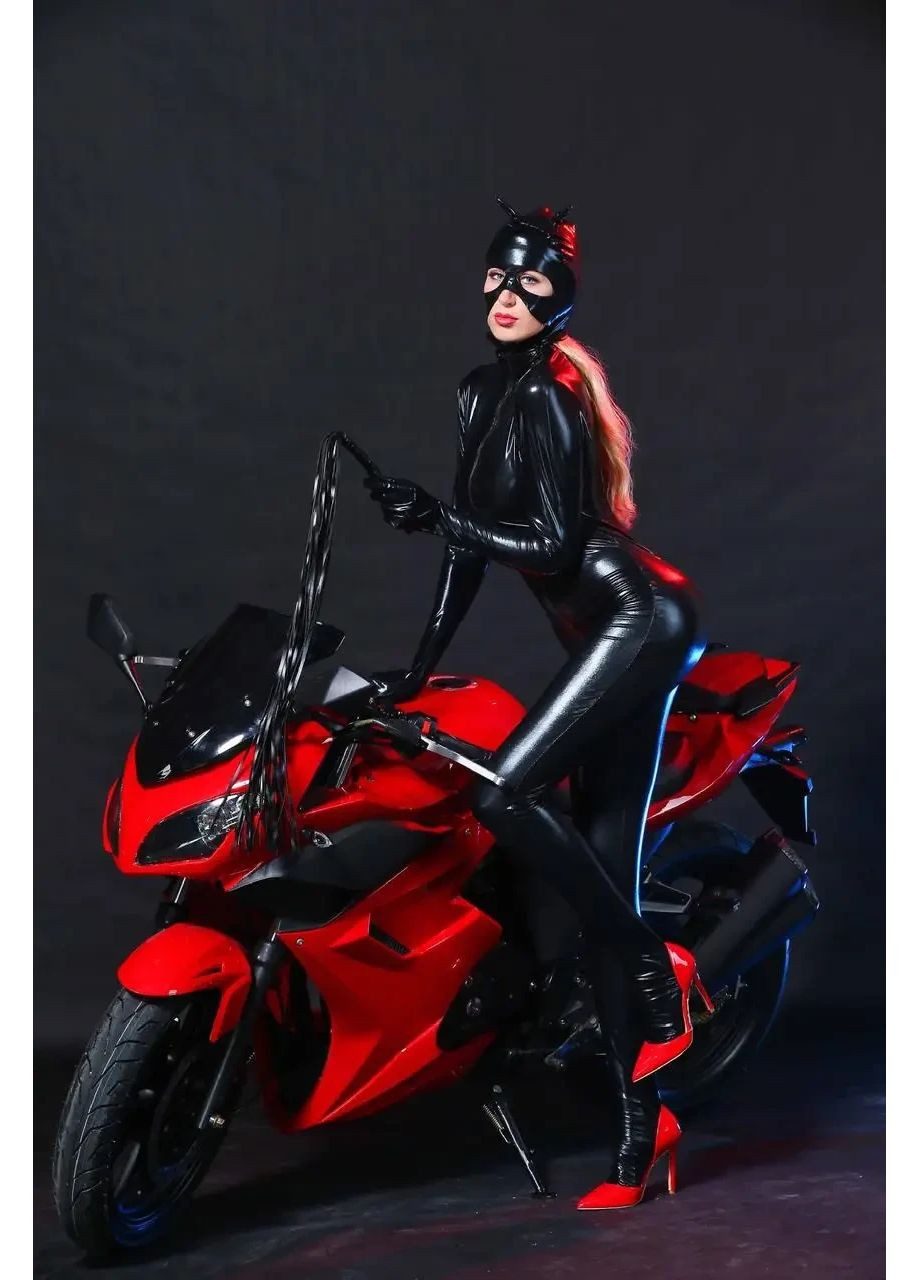 Черный демисезонный латексный сексуальный костюм "женщина кошка" для ролевых игр No Brand