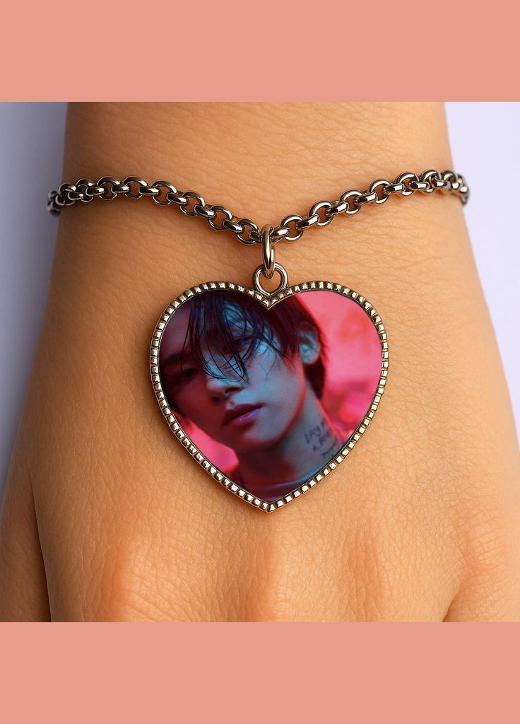 Браслет k pop TWICE #002 (сердце) No Brand (329331174)