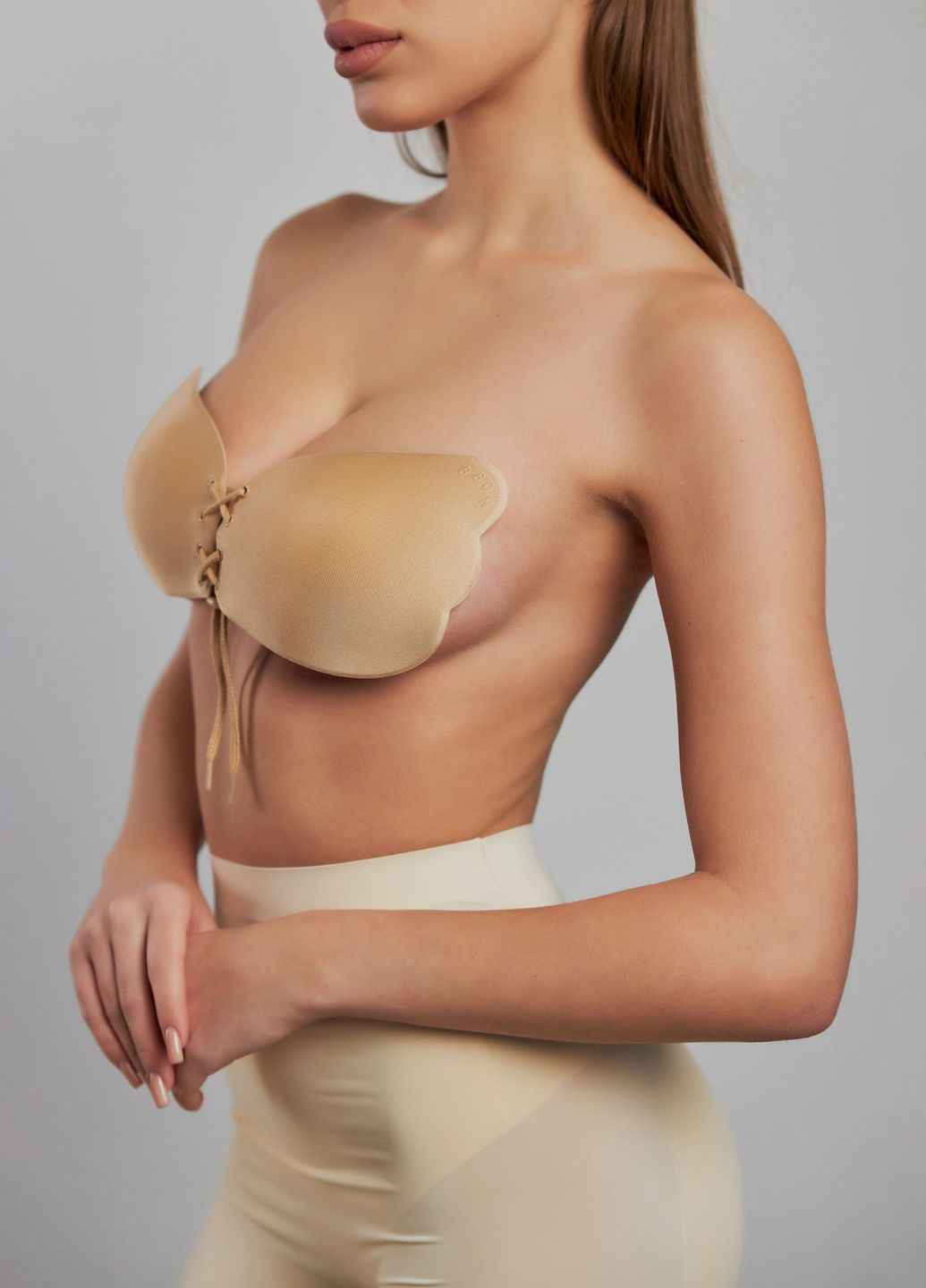 Бежевый невидимка бежевый невидимка бюстгальтер fly-bra невидимка с силиконовой основой без бретелек флай бра Nud без косточек полиэстер, силикон