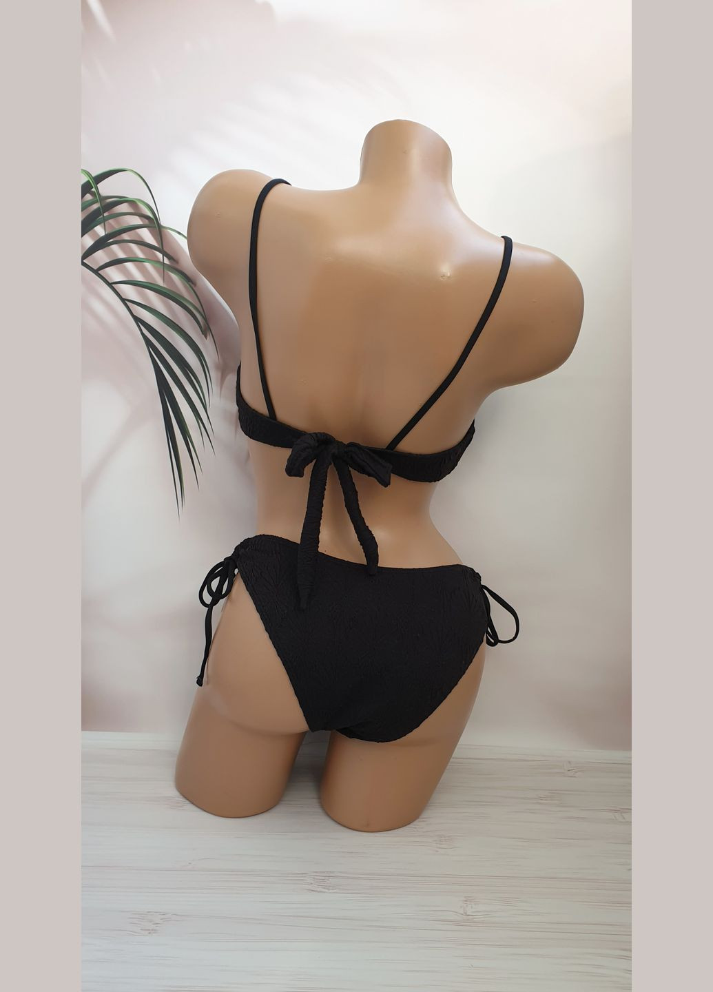 Чорний літній молодіжний купальник із структурної тканини роздільний No Brand