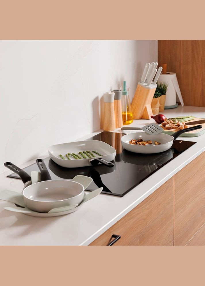 Сковорода без кришки Leo Glints Spirit 28 см 3950605 BergHoff (316517446)