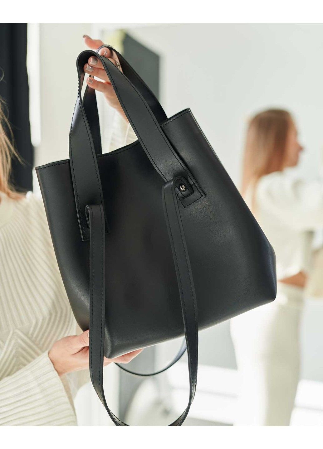 Женская сумка-трансформер «Линда» черная гладкая WeLassie (315688441)