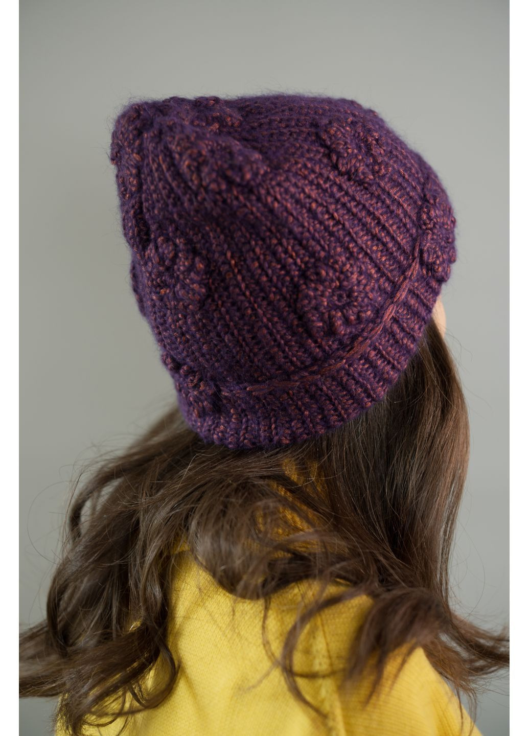 Темно-фиолетовая вязаная шапка с цветами ручной работы Need to Knit (384533199)