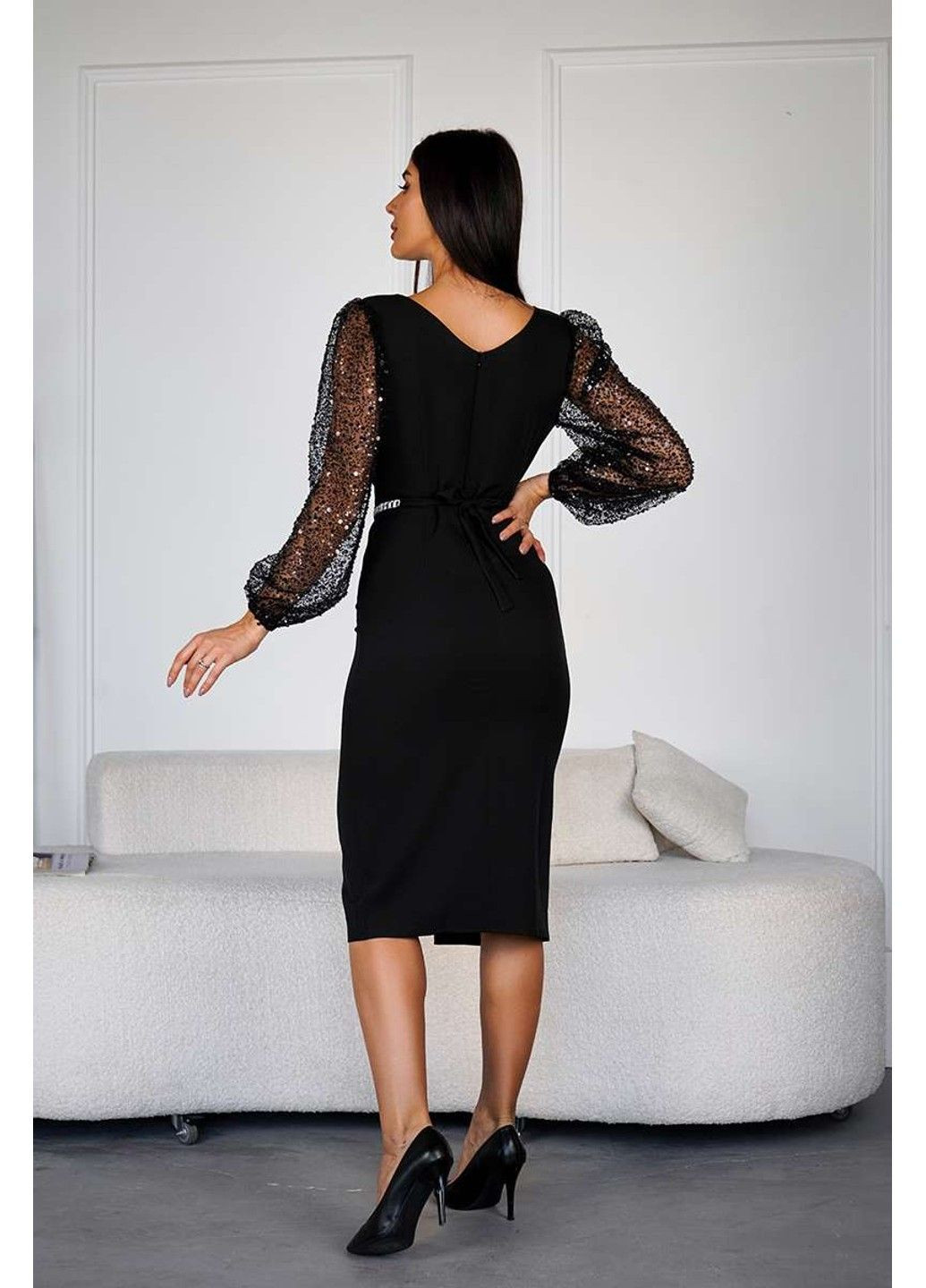 Чорна коктейльна сукня бісерні рукави 24084 чорна Tanita-Romario
