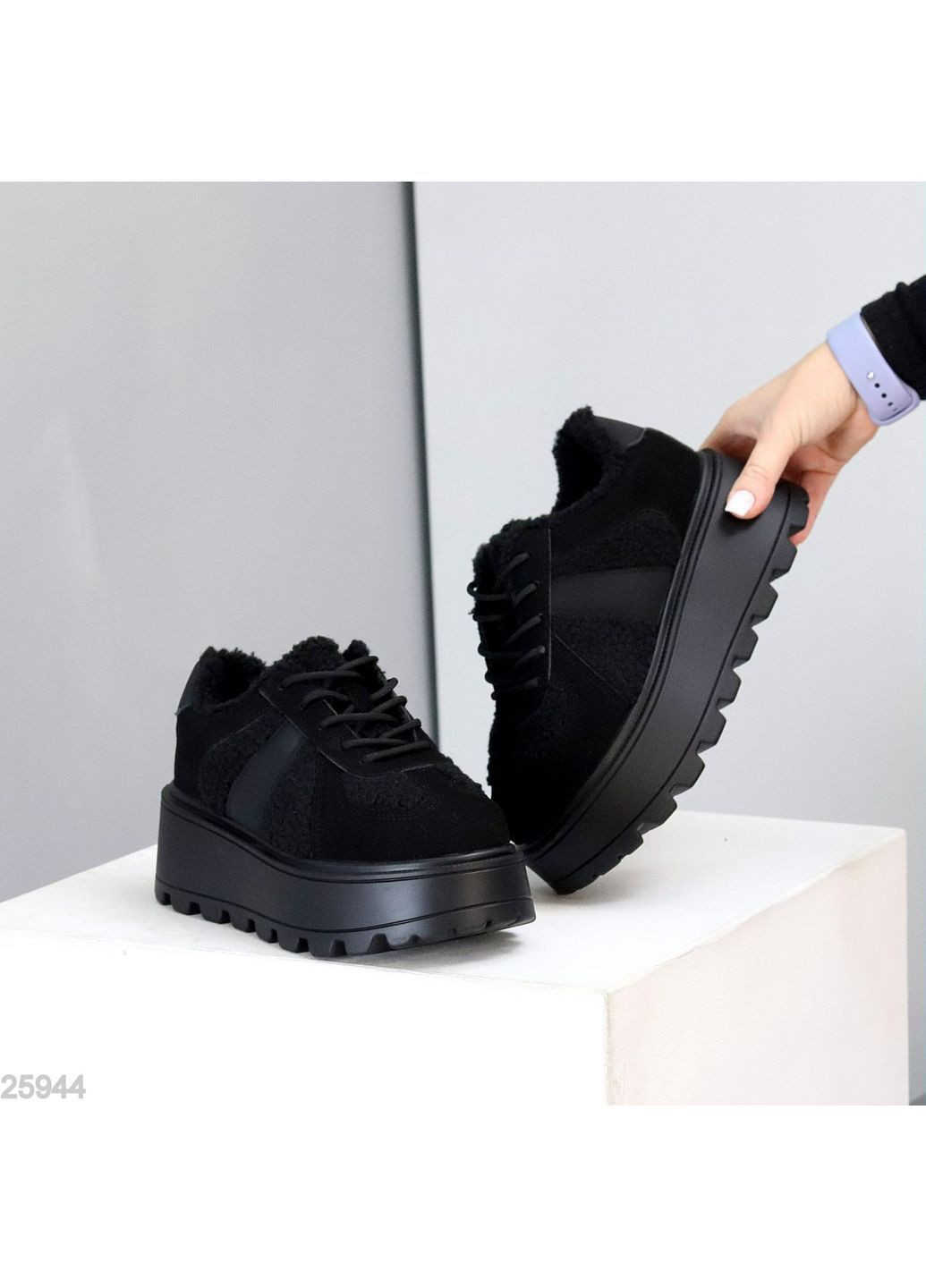 Зимові кросівки No Brand чорні зими (369680435)